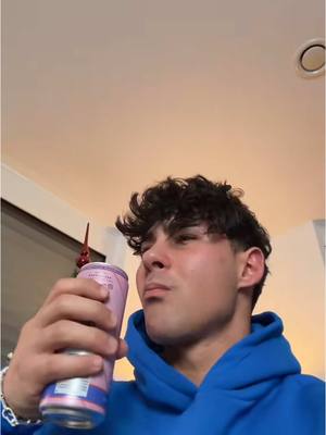 A post by @santialpay on TikTok caption: Manchmal sag ich Dinge die ich absolut so meinte aber nicht sagen wollte😩