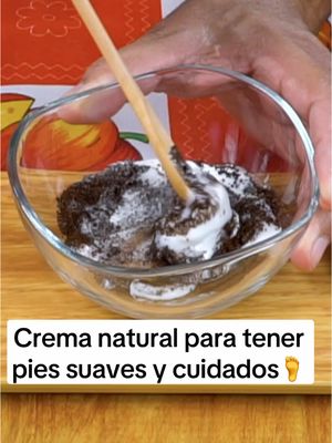 A post by @toprecipes.1 on TikTok caption: Crema natural para tener pies suaves y cuidados🦶 #recetasquefuncionan #recetasparati #remedioscaseros #salud #remediosnaturales #recetasfaciles #pies 