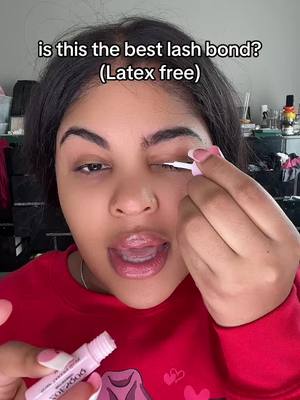 A post by @zoesqoq on TikTok caption: I can’t believe I spent my money on this…. #lashes #makeup #lashextensions 