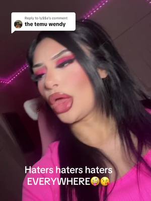 A post by @selenasbeautylookss on TikTok caption: Replying to @ly$$a 😘