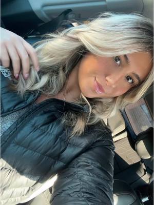 A post by @giannadangelo1 on TikTok caption: New hair who dis 💁🏼‍♀️ #fyp #blonde #hairdone #viral #fypシ #hot 