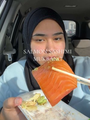 A post by @sharmineats on TikTok caption: “What’s your skincare routine?EATING FISH! 🐟 Salmon sashimi Mukbang! 🤤 #sashimi #salmonsashimi #sushi #sushimukbang #sashimimukbang #satisfyingvideo #asmrsounds 