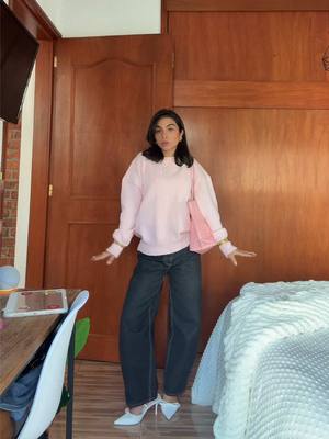 A post by @sofi.tiraado on TikTok caption: ya sacaron este rolon???? 