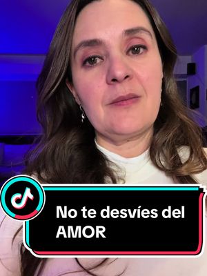 A post by @berenicermx on TikTok caption: 🚨🚨🚨🚨4 errores que te desvían del amor    🚨 Darle tu tiempo a alguien que es intermitente  🚨🚨Abrir tu sexualidad a quien no te saca a plena luz de día  🚨🚨🚨Enamorarte perdidamente en la primera cita  🚨🚨🚨🚨Siempre tomar la iniciativa  Mi nombre es Bere Ramos, experta en reprogramación mental, y si quieres un amor bonito comenta “yo!”  #amor #pareja #encontrarelamor #bereramos #amorbonito #tipsdepareja #coachingdepareja 