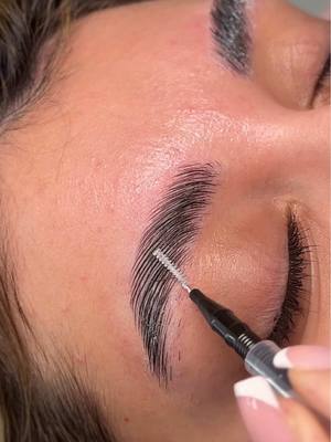 A post by @browsxzoey on TikTok caption: 🧈 #browartist #brows #browwaxing #browtraining #browshaping #beautyindustry #browlamination 