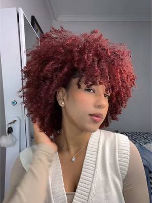 A post by @nayeli_estheisy on TikTok caption: Si quieren saber más sobre el pelo rizado dejarme saber en los comentarios ❤️#viral #afro #fyp #producto 