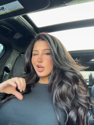 A post by @stunnaababy_ on TikTok caption: ❤️🖤 @@hairbymaribel 