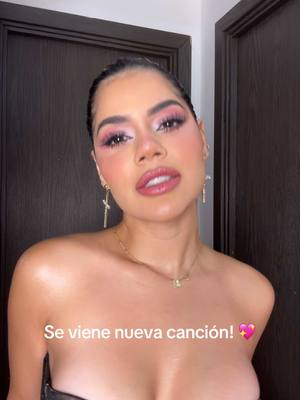 A post by @marianamiamorch on TikTok caption: 😍