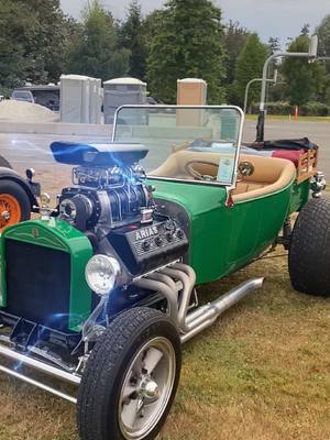 A post by @thumbsuphotrods on TikTok caption: #thumbsuphotrods #hotrod #streetrod #foryou 