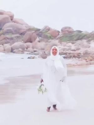 A post by @ladan630 on TikTok caption: Best wishes to my precious sister on your wedding day.May all your dreams come true as you begin this new stage of life congrat🎉hun💕Allahuma barik💓