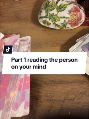 A post by @sistermoontarot on TikTok