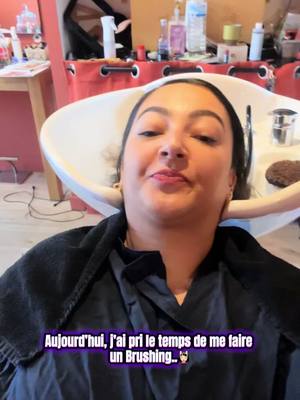 A post by @sisiazou4 on TikTok caption: Le Brushing et Anas une Histoire Hors Normes…  #pourtoiiii #fyp #foryou #anasautiste #autiste #autisme #tsa #brushing #coiffure #changement #emotion 