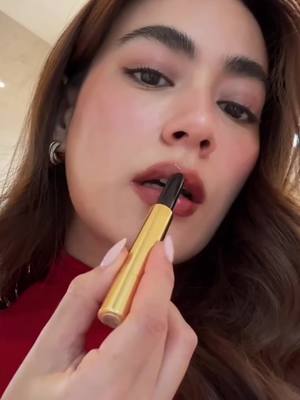 A post by @banmarkimpantip on TikTok caption: Hourglass Cosmetics 💄💋♥️ #welovemk #tiktokthailand #tiktok #banmarkimpantip #kimmy #kimmy_kimberley #คิมเบอร์ลี่ #kimberley #fypシ #fypシ゚viral #fyp #foryoupage #fyppppppppppppppppppp #fypdongggggggg #fypp #makeup 