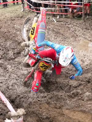 A post by @jaumesolermovies on TikTok caption: @enduro_gp #failfriday edition 🤺 • #EnduroGP #Dirtbike #Motocross #mudparty #SteveHolcombe #BradFreeman #enduro #dirtbikefails #crash #fail #endurolife #dirtbikefail #hondacrf #TMRacing #moto 