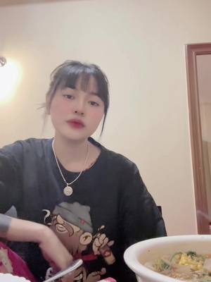 A post by @dj_azera on TikTok caption: သီချင်းကိုသီချင်းလိုပဲဆော့တာ Exကောင်တွေနင်တို့ကိုပြောတယ်ထင်မနေကြနဲ့အုန်း စာရင်းထဲမှာကိုမရှိတာ 🤌