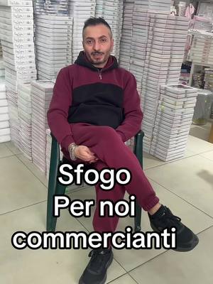 A post by @givejoys1 on TikTok caption: Sfogo per noi commercianti #abbigliamento #bambino #commercianti #commercio #sfogo #rabbia #live @BorrelliNews #negozi @Borrelli • Nuovi contenuti 