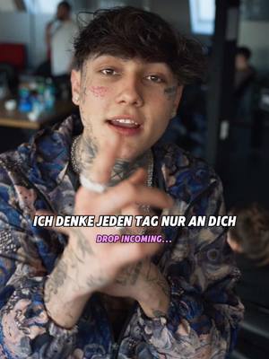 A post by @yungyuryyy on TikTok caption: Lernt den mal lieber schnell 🤫#yungyury #auftritt 