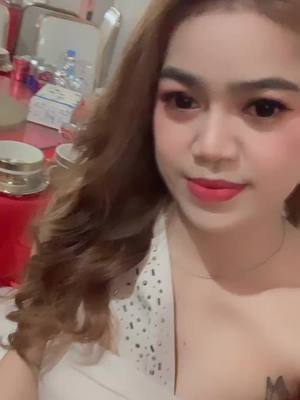 A post by @user986758610 on TikTok caption: គ្រប់យ៉ាងមកពីក្រ តើក្រខុសអី🙁#សែនសុខផ្ទះខ្ញុំ😘 