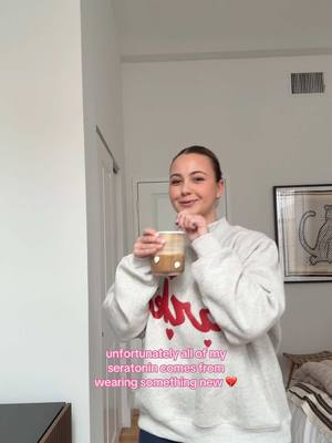 A post by @olivialmarcus on TikTok caption: The whole fit is new. Even the cup. #parke #OOTD #shopping 