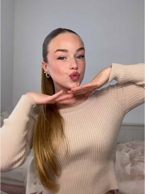 A post by @giadaa.16 on TikTok caption: Grwm💗