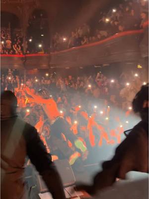 A post by @dadiontadit on TikTok caption: ROCKSTAR MODE 🎸🎉✨ #Rap #livemusic #paris 