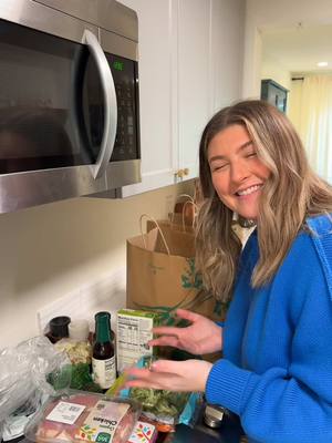 A post by @caileeeats on TikTok caption: teaming up with my dream brand @Whole Foods Market to bring you some easy weeknight dinner ideas!!! I love using 365 by Whole Foods Market products—they're my go-to because they're budget-friendly and still high quality! Please let me know if you like this style video and I’ll be happy to make more for you! Link in bio for more #WaystoSavewithWFM #WholeFoodsMarket  #easyweeknightmeals #easyweeknightdinners 