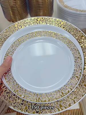 A post by @hijabi.muslim1 on TikTok caption: #plateset 