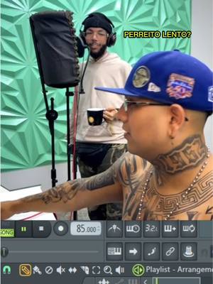 A post by @djplaga on TikTok caption: Me junté con un artista de Puerto Rico John Eric se acuerdan de él?🤔🇵🇷🇦🇷 #productor #flstudio #puertorico 