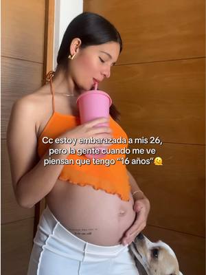 A post by @andyramirez.ch on TikTok caption: Esto ya no es embarazo adolescente oigan😅😅 (real me lo han dicho jajaja)🤰🏻 #embarazo #embarazo #mom #mamaprimeriza #baby 