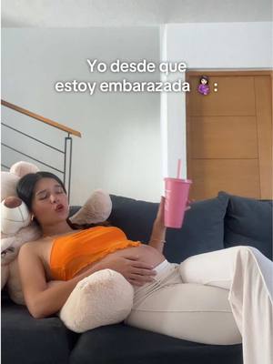 A post by @andyramirez.ch on TikTok caption: El Dr. me recomendó descansar!🫣👶🏻 #embarazo #cosasdeembarazadas #mom #bebé #mommyblogger 