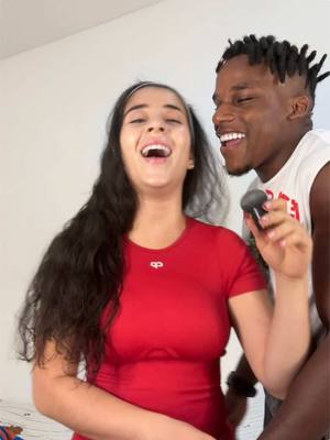 A post by @deibyruiz on TikTok caption: Yo critico con usted 😂 @La_blanquita🔥 