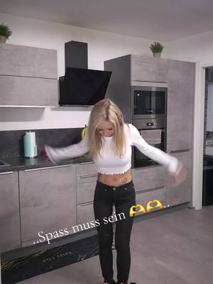 A post by @mrs_lady_smiths on TikTok caption: ..Spass muss sein,oder 🫶 (insta:mrs_lady_smiths) #viral_video_tiktok #cinderella #tarantella #goodvibes #foryoupage❤️❤️ #loveit #fyp #gutelaune #justme #banger #feelinggood 