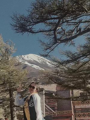 A post by @elsielove4life on TikTok caption: #CapCut memories to keep at mount fuji 😘😘#follower #viraltiktok 