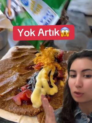 A post by @deneywoman1 on TikTok caption: Burcunuz ne? Ben aslanım😎 #keşfetteyizzz #deneywoman #5minutecrafts #hayathileleri #pratikbilgiler #pratiktarifler #dürüm #çiğköfte 