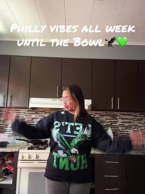 A post by @spicycamille on TikTok caption: #gobirds  #flyeaglesfly  #philly 