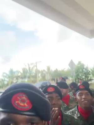 A post by @chico_romero on TikTok caption: con la Moral al 💯  Infantes de marina . ATT: Los 300 Espartanos . #infanteriademarina🇲🇽⚓ #armadadominicana 