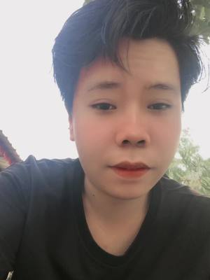 A post by @user531788123 on TikTok caption: #នាទីធ្លាក់like💔🙃 