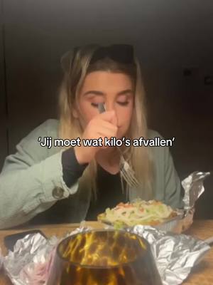 A post by @robinvaneeden8 on TikTok caption: Mensen hebben altijd commentaar dus doe lekker waar jij je prettig bij voelt♥️