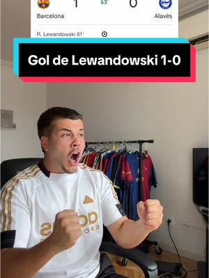 A post by @davisuuarez2 on TikTok caption: Gol de Lewandowski 1-0 #tiktokfootballacademy #deportesentiktok #fcbarcelona 