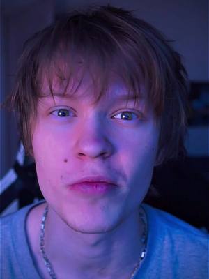 A post by @deepins on TikTok caption: докажите одним словом что досмотрели до конца