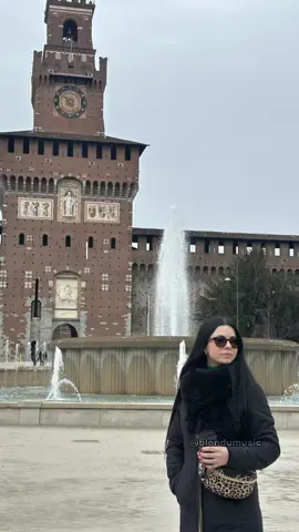 A post by @laviniamaria08 on TikTok caption: #CapCut #fyp #videoviral #f 