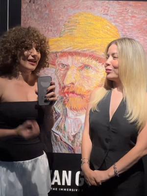 A post by @cafeeldicho on TikTok caption: #comodiceeldicho Entrevista sobre la Expo Van Gogh #familiadeldicho #cafeeldicho @mesuenadigital @castinggenovevamartinez @talentolatinomexico @producciongenomartinez