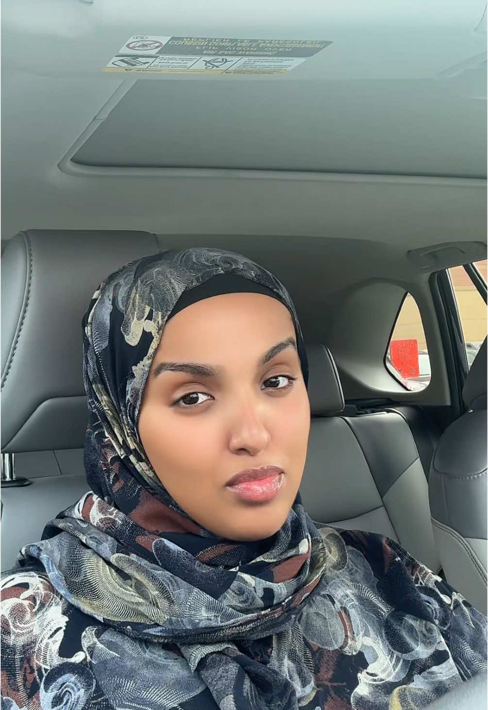 A post by @itssara_202 on TikTok caption: 🥹🥹🤍#ogadeen🇬🇲💖tolkey #somali #qorxay
