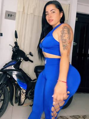 A post by @concorazonesmuygrandes on TikTok caption: MODELO: @neysideluxes