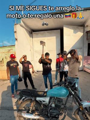 A post by @bryankoorebell on TikTok caption: SI ME SIGUES te arreglo la moto o te regalo una 🇻🇪🎁🏍️🙏 @PENICHE KA @MMRACING  #fyp #moto #acarigua #laborsocial #regalo #mototaxi #motos 