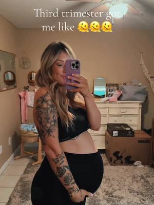 A post by @thekeridawnyates on TikTok caption: Bumpdate & Pregnancy humor but atleast it’s sprinkle week 🎉🤍💐💓🫶🏽 #workingon32  #babygirl #blessed #pregnanttok #thirdtrimester 