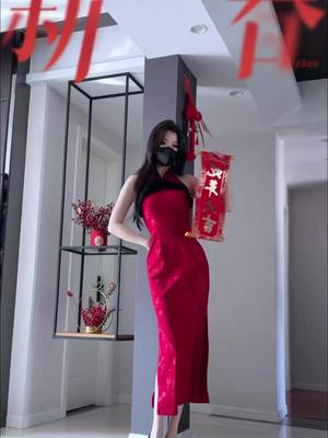 A post by @cindy518c on TikTok caption: 2025新年快乐！#cindy518c #soonent #fyp #新年快乐 