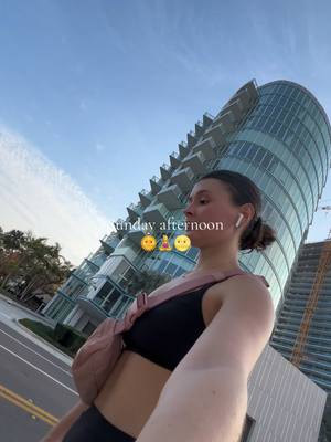 A post by @rachelvannice on TikTok caption: Spend my Sunday with me #fyp