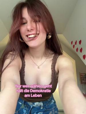 A post by @yourefavelulu on TikTok caption: 23.02 gegen den Rechtsruck 🩷