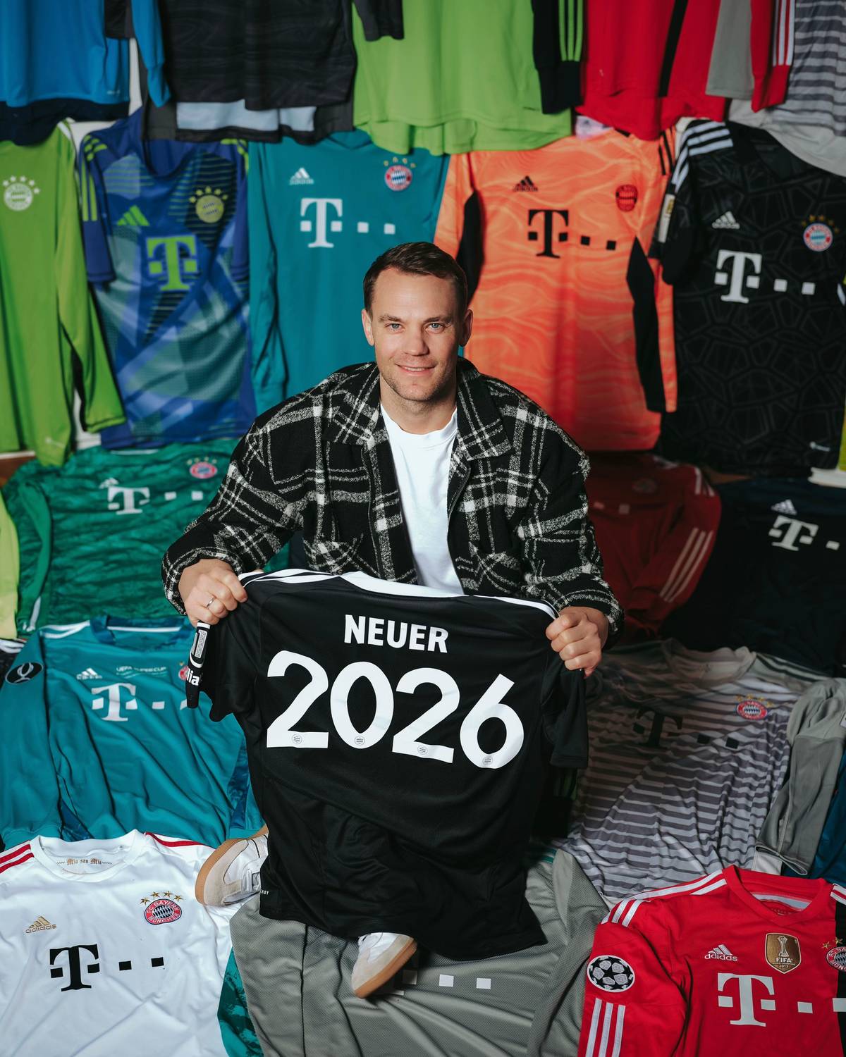 A post by @manuelneuer on TikTok caption: I am very happy to be with FC Bayern for another year. This club is special for me – I'm still really motivated and enjoy playing football. It feels very good right now, we have ambitious goals! #neuer2026 @FC Bayern @Bundesliga 